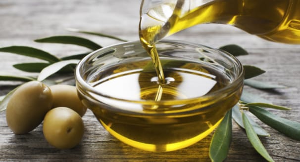 Gout Diet: 10 Low Purine and Uric Acid Reducing Foods